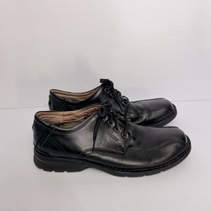 Clarks laced up men dress shoes size 13M